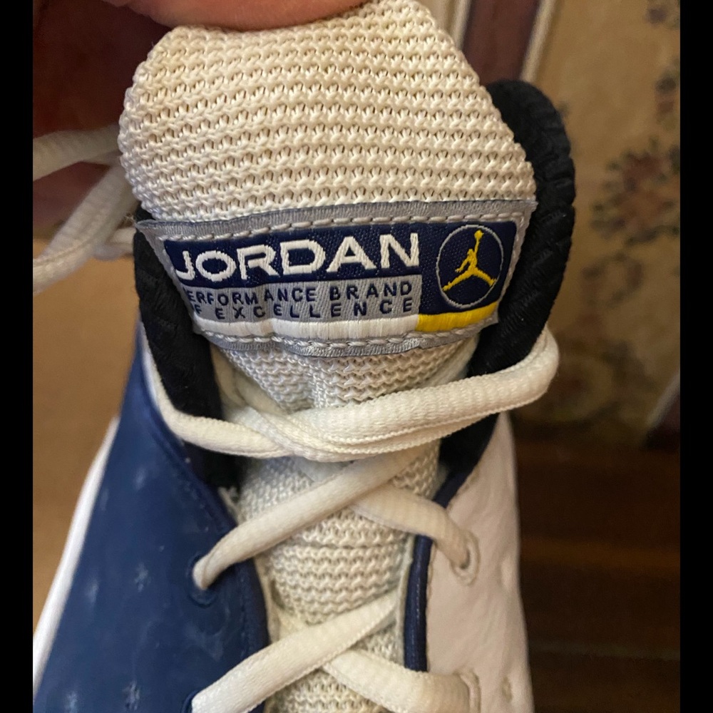 Jordan Jumpman 2 Sneakers. - Picture 3 of 9